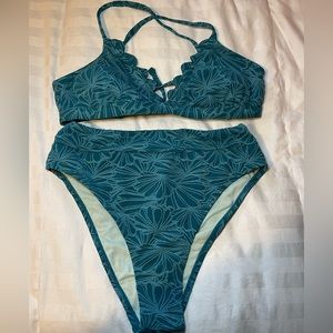 Cupshe Bikini Size M
